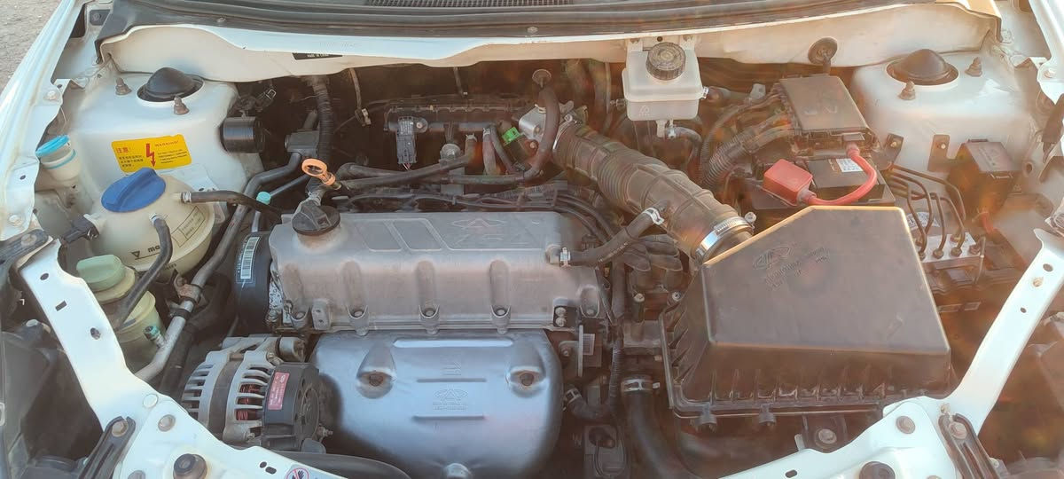 سيارة شيري فلاوين 2011 مخزونه زيرو ماشيه 27الف جديدة معنه الكلمه سبير منازل المكان النجف السعر 63 شرط التحويل كشنات جلد حساسات خلفيه  هزة جديدة كلها على وضع الشركه ***********    ***********
