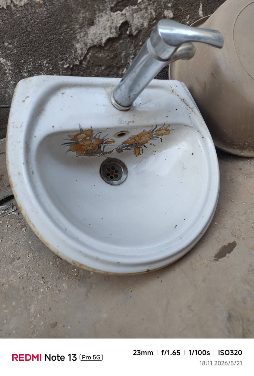 للبيع غراض مطعم
بلديات 
السعر خاص 
***********
