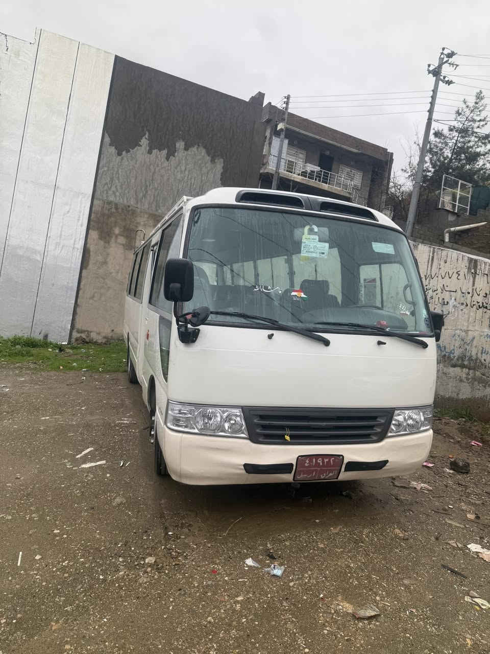 تویتا مۆدیل ٢٠١١ فول مواصە فات گێڕو مە کینە و ئە کسل و تە برید گە رمی بە شە رت کوشن و گاعی لۆک تە حویل بڕاوە بە شە رت سە نە وی بە سە رچووە تاقم تایە ی تازە یە غازو بە نزین کارە بای کامل بە شە رت سە یارە کەزۆر جوانو جایزە چاڵو شوختی نییە حیزام بۆ یاخ نییە بە حیزام ئە یفرۆشم. سعر ٢٤٠$ معامە لە *********** لە سلیمانیم
