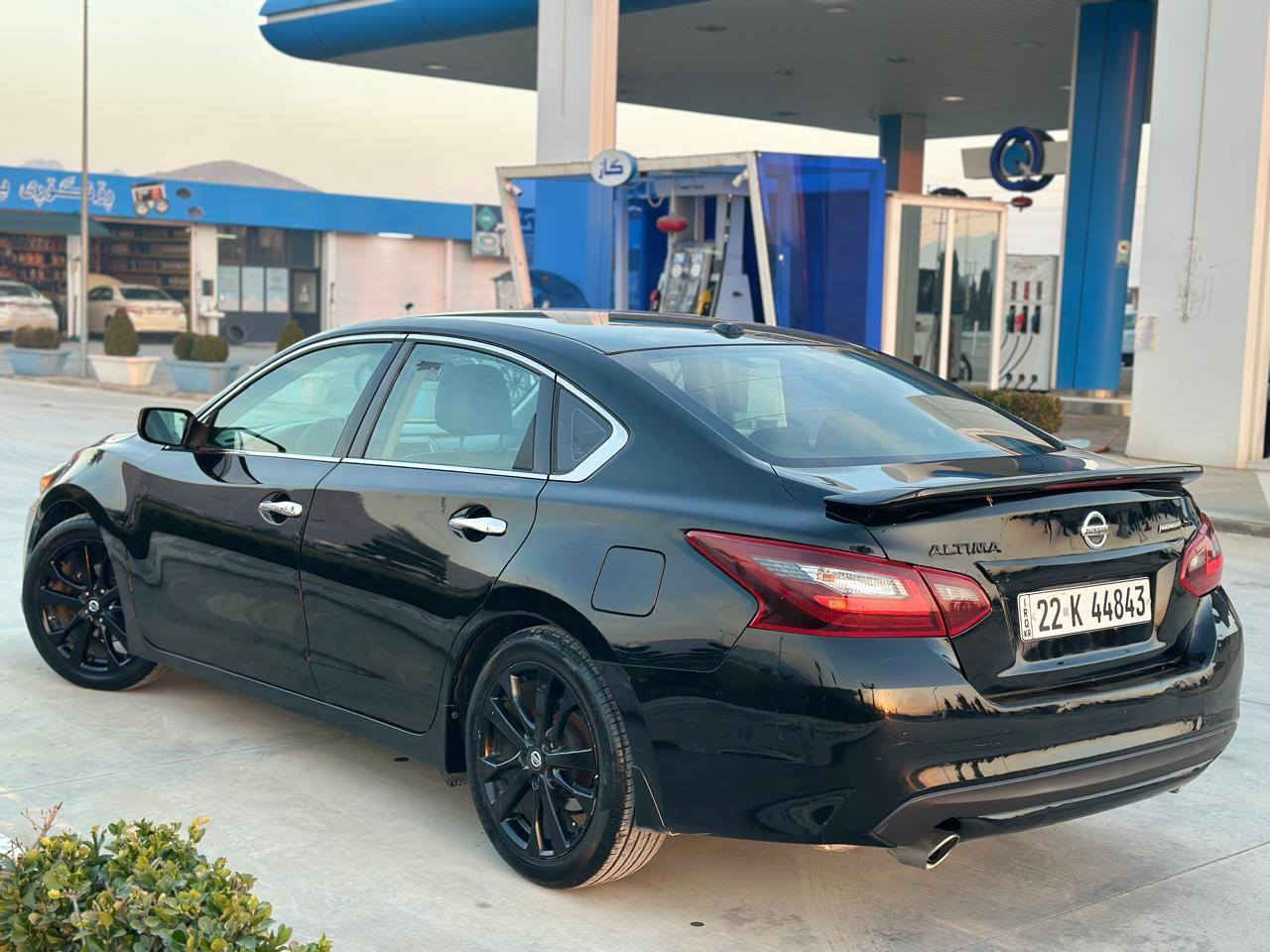 Altima 2018 SR
سەیارەکە چاملغ و بۆنیتی بۆیاغە
دوو شەینی بچوک تەعدیلی هەیە
سەیارەکە کامل سیرڤسی بۆکراوە
گێڕ ومەکینە کارەبای هەمووی بەشەرت
چوار تایە تازەی لە ژێرە
سەنەوی نوێیە تا ٢٠٢٩
شوێن ڕانیە
نرخ 103
***********
*********** رانية, السليمانية
