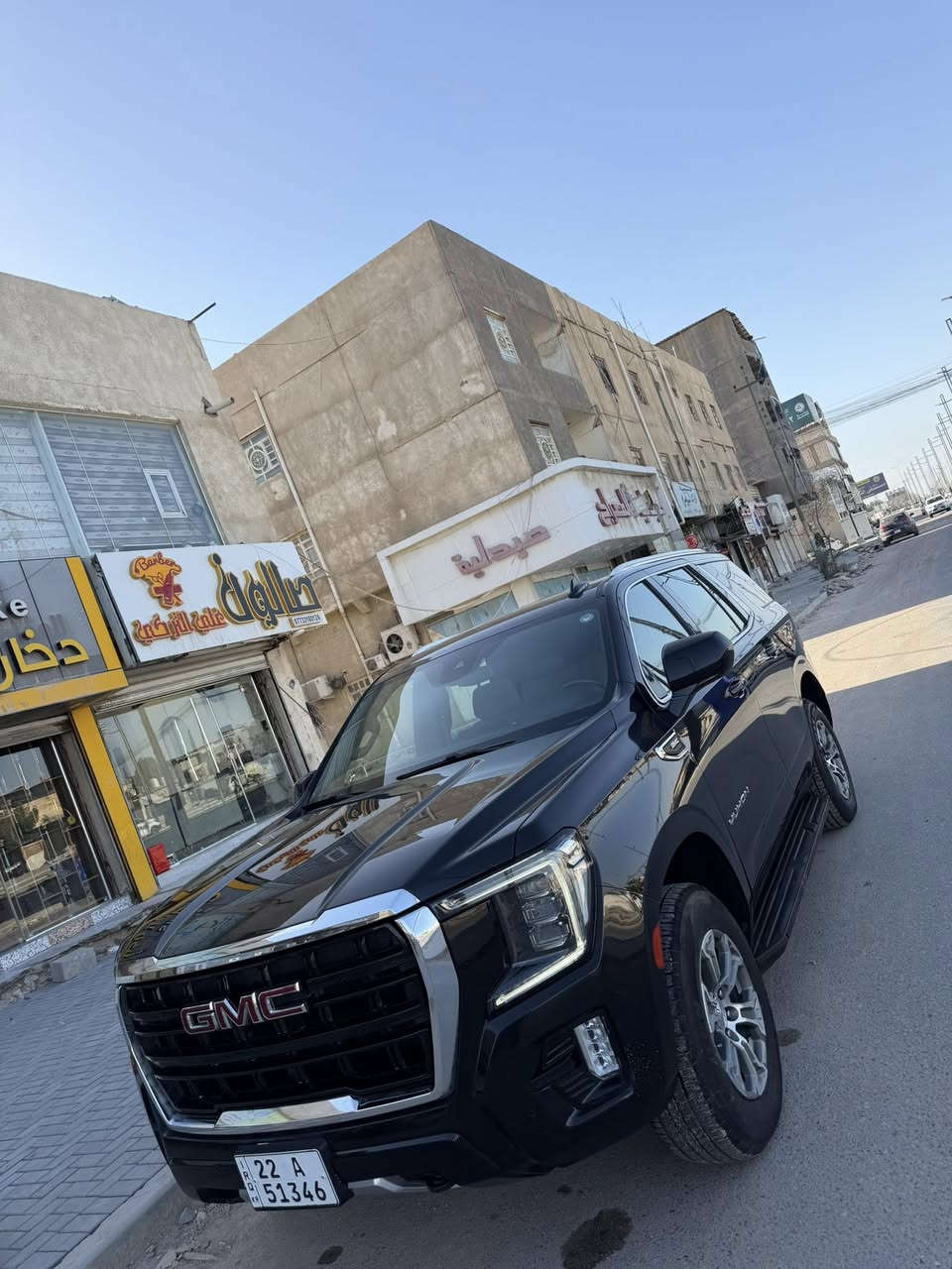 السلام عليكم
جمسي 2023 خليجي 
وكالة المنصور
ماشيه 100 الف
كفاله عامه فقط ملاحضه بسيط 
السياره جاهزه هزه جديده سنويه جديده 
السعر 445 وبيهه مجال 
***********
