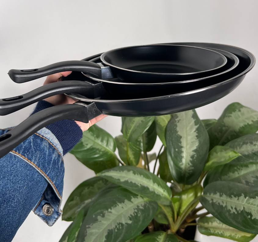 طقم 3 طاوات سعرهن 15 الف


**إذا كنت صاحب هذا الإعلان وتريد حذفه لأي سبب، رجاءا أرسل رسالة إلى الدعم الفني**