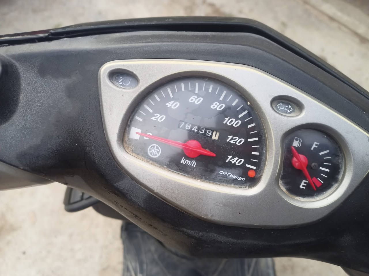 دراجه سكنس نثيه كوري 140 دراجة حلوة ونضيفه بالحقيقه احلى من التصوير دراجه سلف نكره كهربائيات شغاله كلهن بس الكيج مال سرعه واكف وياها كابريتر جديد مابي قطره بانزين دراجه ماخذها قبل شهر ونص ب750 ورايدها ب650 وبيها مجال ومتوازي على بيعتها عندي ضرف مادي وتوازيت مكينتها ناعمه للاتصال *********** بي واتساب مكاني بالحريه
