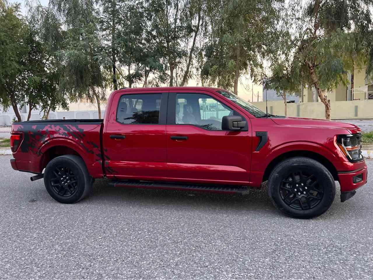 دخول جديد رقمي كاتي تترقم شمالي 
حساسات  امامية وجامبية
رادار خلفي امامي 
تبريد
محرك ٨ سلند  اقتصادية
لون مميز 
مكاني كركوك
*********** واتساب
              *********** كركوك, العراق
