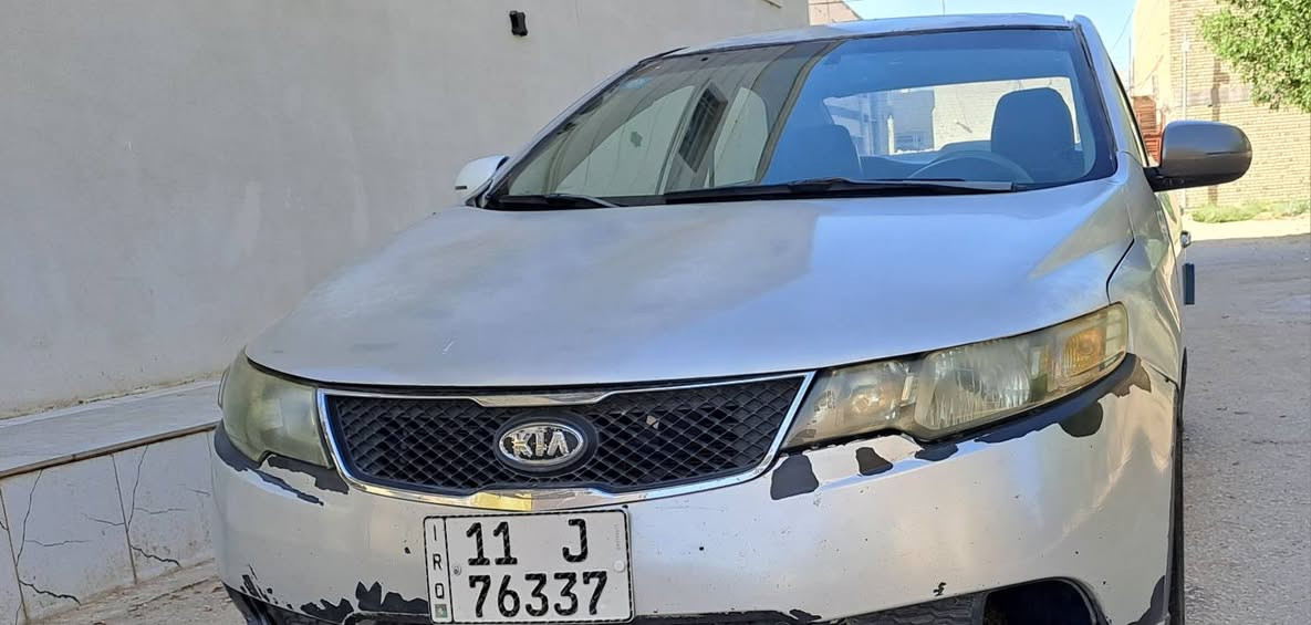 السلام عليكم لبيع مديل ٩ بغداد بسمي محرك ما مفتوح كفاله هوه والكير حدادية والمشط كله جديد السيارة كل نقص ما بيه تبريد ثلج سيارة فول بصمة سلاست كامره امامي خلفي شاشه حساسات سيارة صباغ عام وبيه جملغين تبديل خلفي وامامي سيارة حلوه مال جناي مكان السيارة كربلاء حي العباس استفسار اكثر اتصل ***********
