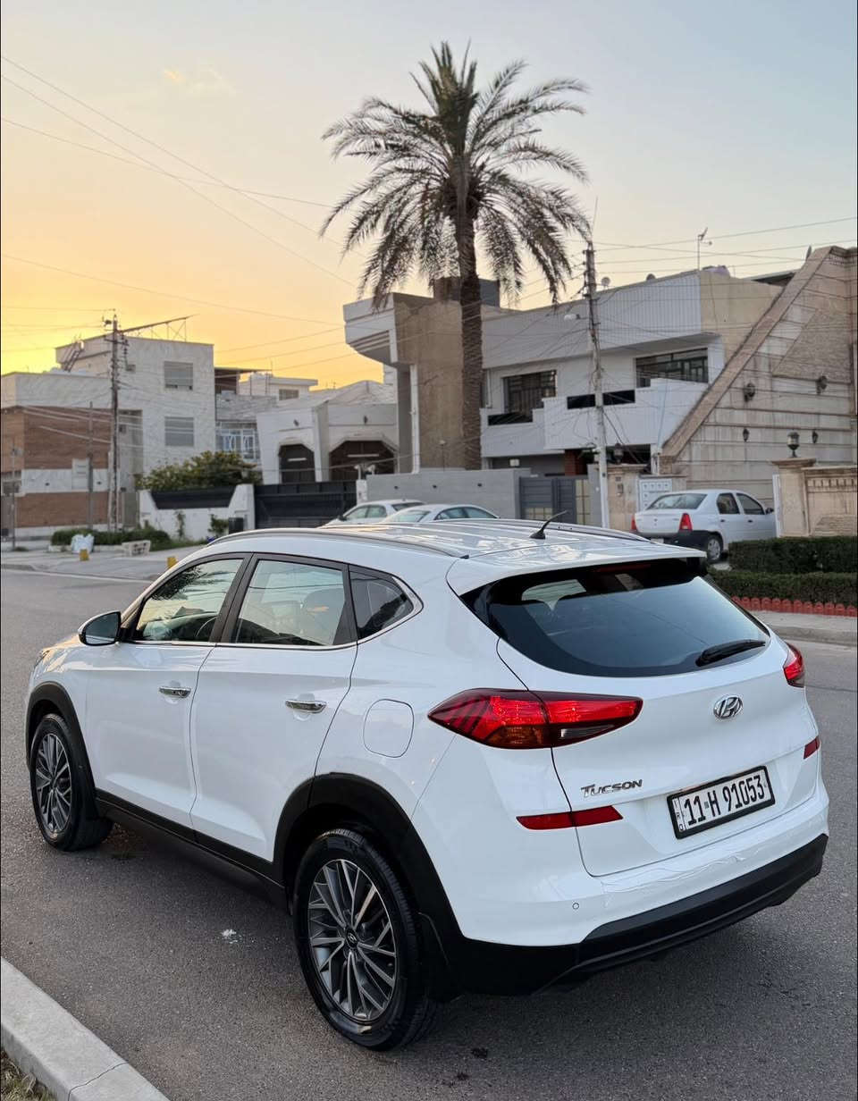 توسان خليجي 2019
سلام عليكم 
هونداي توكسان خليجي 2019 
السعر 179ورقه مجال بسيط 
بصمات عدد 2 
ماشيه 110 
محرك كير حدادية تبريد 100‎%‎
رقم بغداد تحويل مباشر 
كفاله من الصبغ والتبديل 
بيها 3 اماكن بارد + رصعات بالبنيد 

 مواصفات فول عدا البانورما  
كشنات جلد لونين وكراسي عدد 2 كهرباء 
بجم 5 عدسات ضوئية 
محرك 2000 دوش  
مرايات شفط وترحيب 
شاشة وكاميرا دوارة حساس أمامي وخلفي 
5 ويل كب تبريد أمامي وخلفي
 ثلاجه  جكمچه 

***********
مكان بغداد الكرخ
