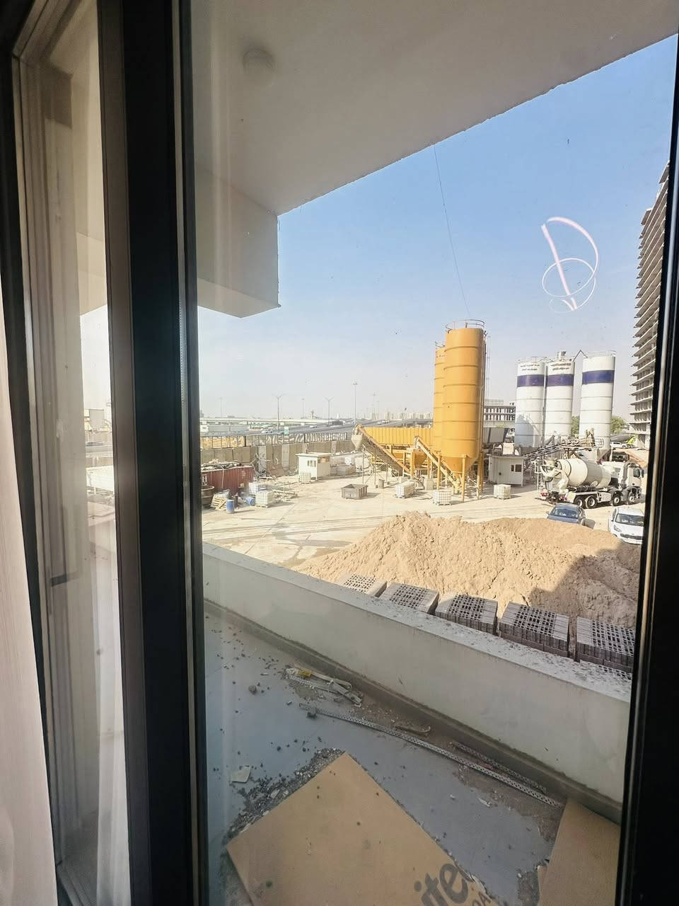 مجمع سكاي بغداد
المنصور / البيجيه/ خلف مجمع بوابه العراق - ركن مجسر الطلائع 
متوفر شقق مساحه 173 
مطله ع سريع المثنى ومطله ع مجسر الطلائع 
غرفتين وصاله وخدمات صحيه 
للاستفسار تواصل ع رقم ***********
