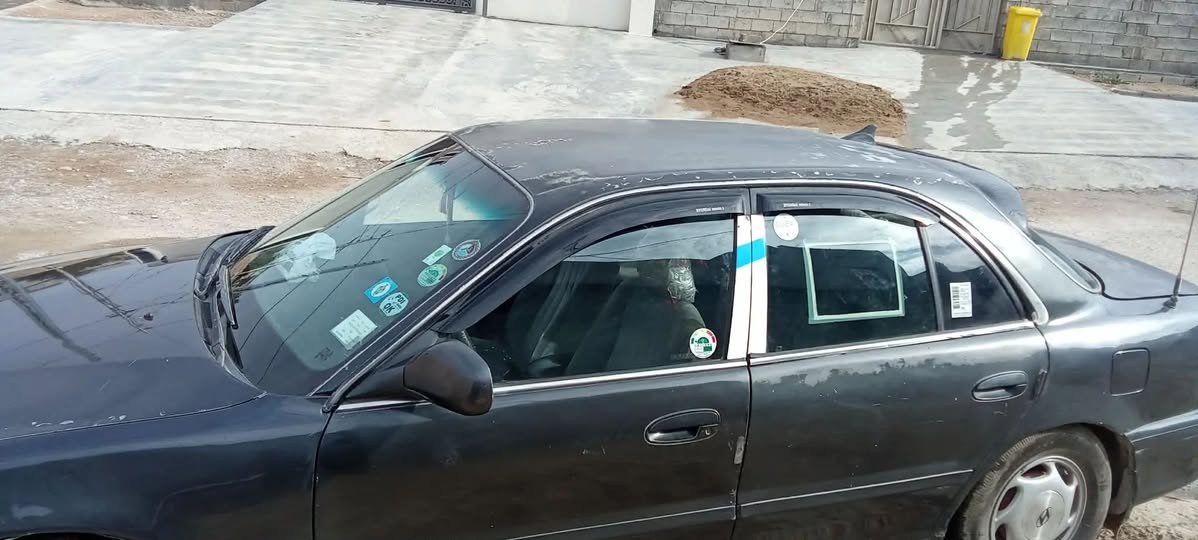 سوناتا تو 93منضومة غاز كابون بانزين رقم نكليزي بسمي جديد كير عادي داخلها كلش نضيف تايرات نص عمرالسعر 42بي قليل رقمي ***********
