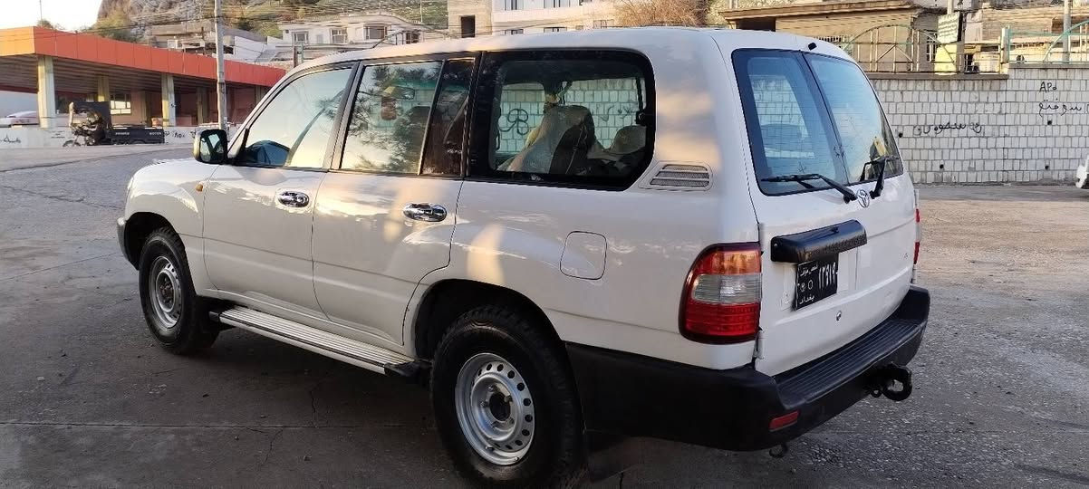 سەرەتابەناوی خوای گەورە مۆنیکا مۆدیل2005 فول عادیە  چوارتایەو ویلی لۆکە مانگی نابیت خراوەتەژێری  حیزام بۆیاخە  سەقفوشانی بۆیاخی نیە  دەعموولیدروای هیچ نیە چرکەی تیانیە دینار مەسروفی تیانیە سەیارەکە هی ماڵ خۆمە زۆر زۆر زۆر پاکە ماڵی دۆستە   ناوی لۆک لۆکە  هەمووگیانی ئیش دەکات سعری90گەلا کەمێک مەعامەلە  شوین :سەیدسادق ژم:***********
