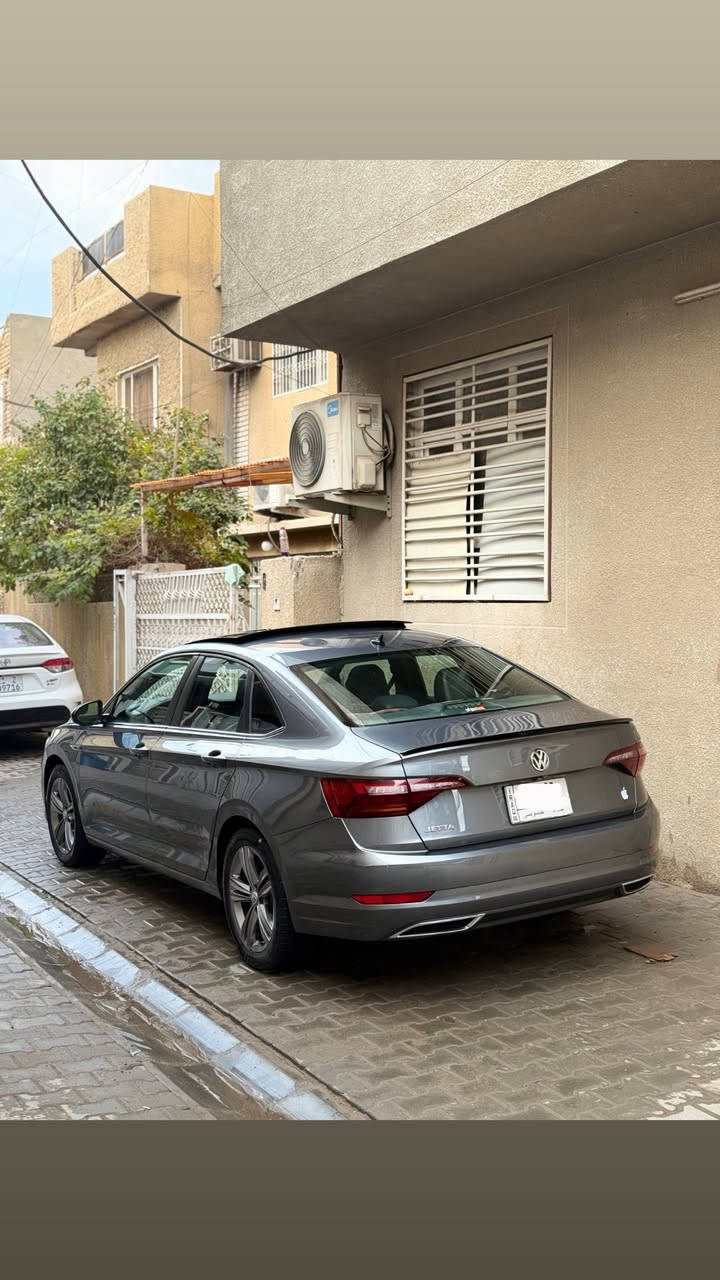 السلام عليكم
جيتا 2019 للبيع 
محرك 1.4 تيربو 🚀
 فول مواصفات واحد على واحد
كير محرك مكفولات 
 مواصفات R-Line plus
بنوراما 
بصمة تشغيل 
بصمة ابواب 
تشغيل عن بعد
 كشنات جلد لونين تدفئة بالكشنات الامامية والخلفية والستيرن بي تدفئة 
رادار امامي وخلفي وجانبي ونقطة عمياء 
 اوتو ستارت ستوب 
ثلاث انظمة قيادة ايكو نورمال سبورت
هاند بريك بصمة 
رقم بغداد تحويل ثاني يوم 
حادث امريكا بنيد والخشم مال جاملغ 
وهنا وصار شخط بالبيبان ثنين صفحة السكن بدون حادث وبدون تبديل وانصبغن على كدهن 
صور الحادث موجودة بالمنشور 
سعر السيارة 128 وبيها مجال حك الجية 
مكانها بغداد حي القاهرة قرب جامع النداء 
للأستفسار

***********
