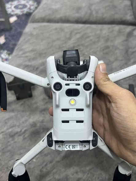 توفر من جديد 
درون mini 4 pro

درون نضافه كدامك كمبل واضح بل منشور 

مكفول من التصليح 

ملحقات 

بطاريات عدد :3 بلاص مو العادي 

ريمونت شاشه سمارت 

جنطه حامي مراوح حامي كمبل 

مكاني كوت 

***********

سعر 1.300 مليون و 300 الف
