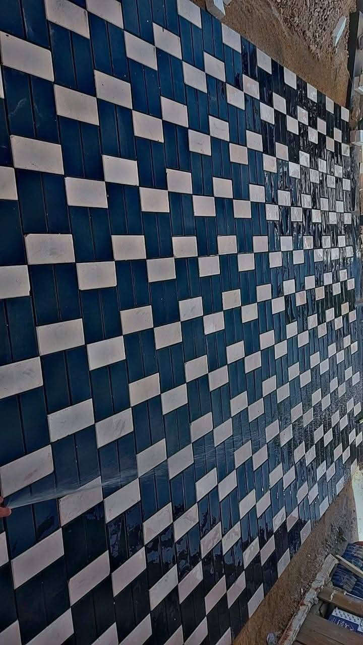 متوفر كادر عمل بغداد
نشتغل انواع الارصفه شوارع حدائق مدارس دوائر 
 سعر (المتر 3لاالف وبيه مجال)/  يوجد كرسته وعمل بسعار مناسبه وجميع المحافضات***********
