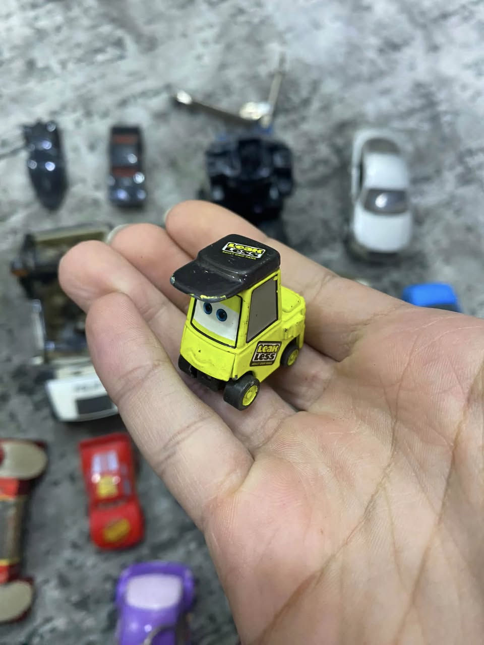 متوفرات للبيع 👍🏼


**إذا كنت صاحب هذا الإعلان وتريد حذفه لأي سبب، رجاءا أرسل رسالة إلى الدعم الفني**