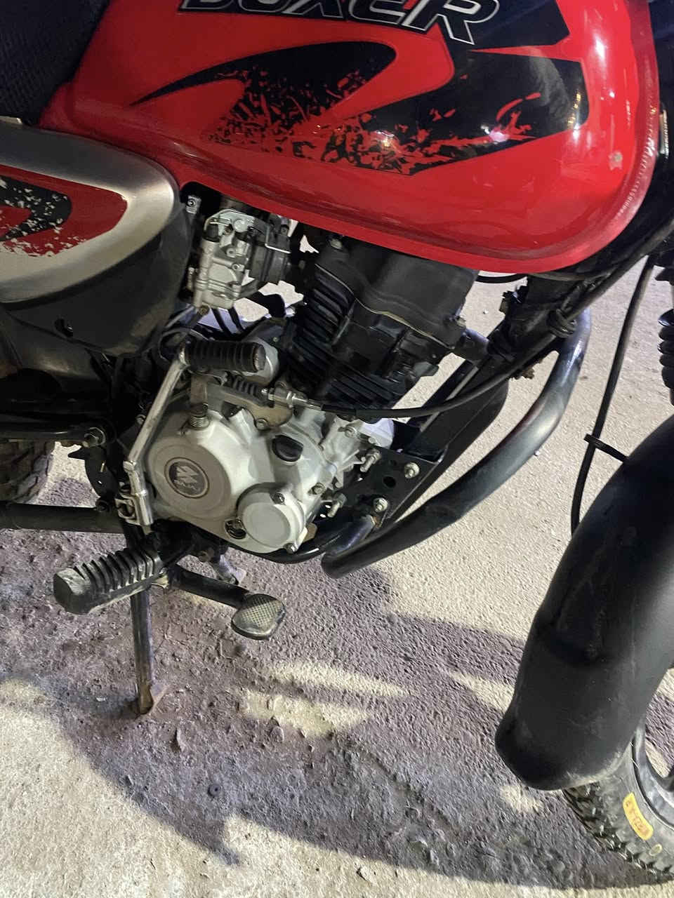 بوكسر مديل 22  نازله بل 23 رقم انكليزي كفاله عامه تحويل ثاني يوم مكان مدينه الصدر 

السعر مليونين و300 الرقم ***********
