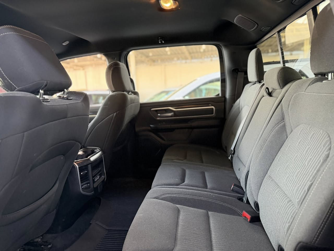 (بسم الله الرحمن الرحيم)
#العروض مستمرة والاسعار حلوة 🔥🔥🔥

رام بكهورن 💣 2024 🔥

فول مواصفات 💯 :

1- بصمة 🔐
2- تشغيل عن بعد 🕹️
3- شاشة تسلا 📺
4- كرسين كهرباء ⚡️ 
5- توقف تلقائي للصدمات 🖲️
6- حساس امامي و حساس خلفي 🔊
7- لايت اوتو ☀️

السيارة باب طويل بدي قصير (المرغوب )

حجم المحرك : 8 سلندر (5.700) ✅

حادثها جاملغ امامي صبغ وبدي خلفي تبديل ✅
بدون ايرباك ✅

صور الحادث مرفقة مع الصور

#السعر 31.500 $
315 ورقة للتفاوض او للاستفسار الاتصال على الرقم 

***********
***********
#مسلم الخفاجي
