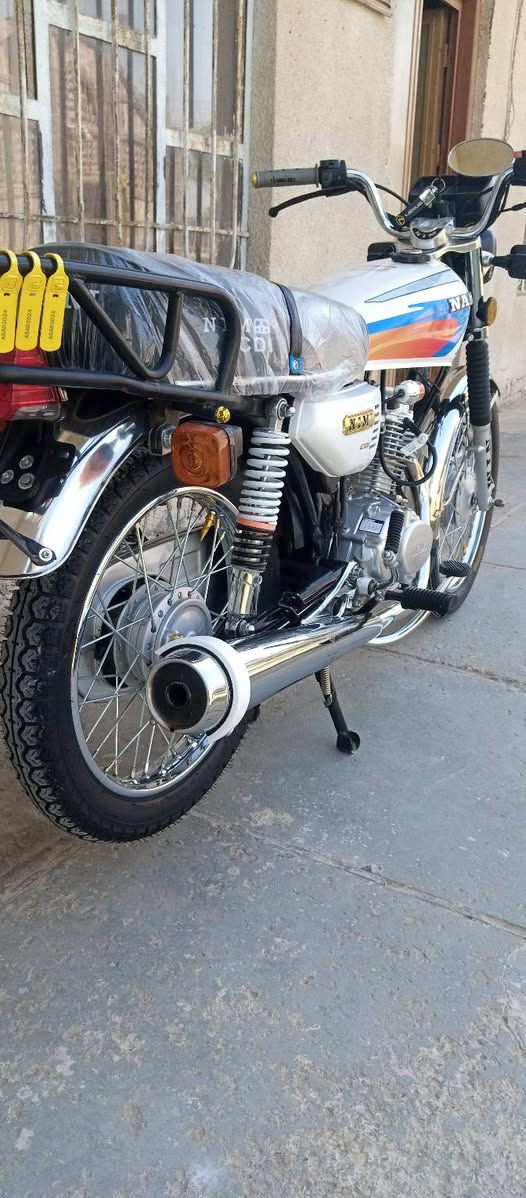 سلام عليكم دراجه نامه شبه اصلي مكينه شلامجه اصلي
دراجه موديل 2027 اوراق سكنر خمس اوراق كفاله عامه برغي ما مفتوح بيه مال جناي مكاني شطره سعر 875 وبيه مجال لشراي هاذه رقم الهاتف ***********
