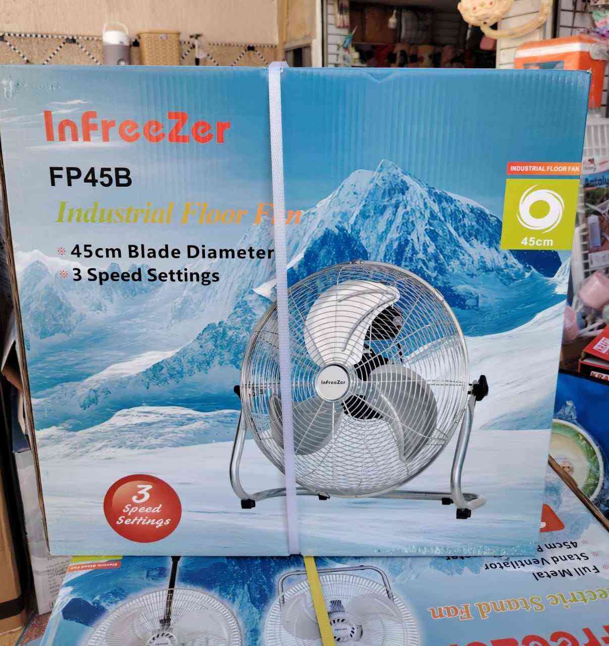 ⭐ تتميز مروحة "InFreeZer" ا
​تصميم 3 في 1: تتيح لك العبوة تهيئة المروحة في ثلاث وضعيات مختلفة: مروحة ستاند تقليدية بارتفاع كامل، ومروحة مكتبية مدمجة، ومروحة أرضية ذات زاوية منخفضة.
​بنية معدنية كاملة: توفر متانة عالية ومظهراً احترافياً، مما يضمن عمرًا طويلاً للمنتج.
​شفرات كبيرة: قطر الشفرات 45 سم يوفر تغطية هوائية واسعة وتهوية قوية.
​التحكم في السرعة: تتميز بـ 3 إعدادات سرعة (موضحة في الفقاعات الحمراء) لضبط تدفق الهواء حسب الحاجة.
​رأس قابل للتعديل: رأس المروحة قابل للتعديل رأسياً لتوجيه تدفق الهواء بدقة. مكناس, المغرب


**إذا كنت صاحب هذا الإعلان وتريد حذفه لأي سبب، رجاءا أرسل رسالة إلى الدعم الفني**