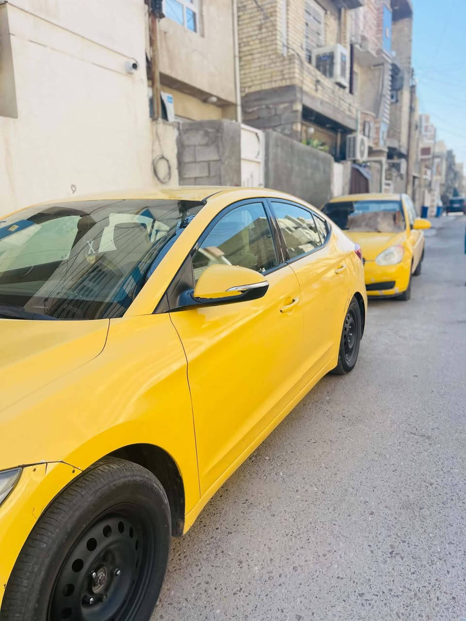 النترا 2017 امريكي رقم انكليزي بغداد بأسمي مصفره هيأه ومرور وسنويه لل2030 حادثه تبديل بنيد السياره جاهزه ما ناقصهه اي شي محرك 2000 دوش مكفول وكير مكفول تبريد تدفئه كله شغال السعر 105
*********** العنوان ابوغريب

