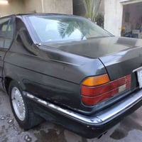 بي ام دبليو اسود كذابي موديل 1991 بغداد حجم 730 محرك 35   داخل اسود جل...