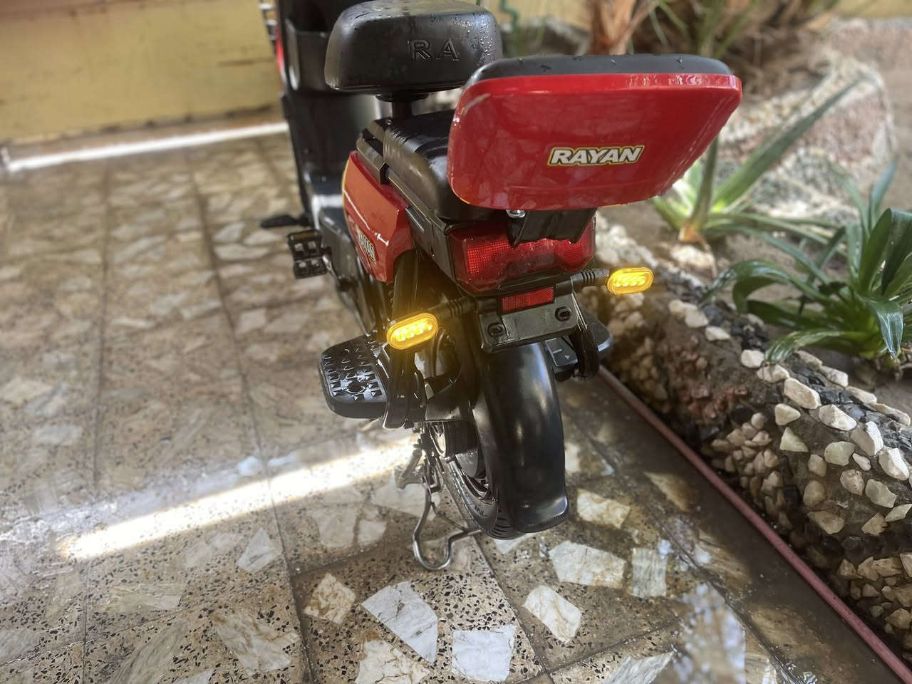 دراجه للبيع نضيفه بيهة دبل اشاره بيهةنظام سبورت وبيهة عطل واحد بس مبنچر سرعه45حقيقي للستفسار***********بس سيم كارت واتساب
