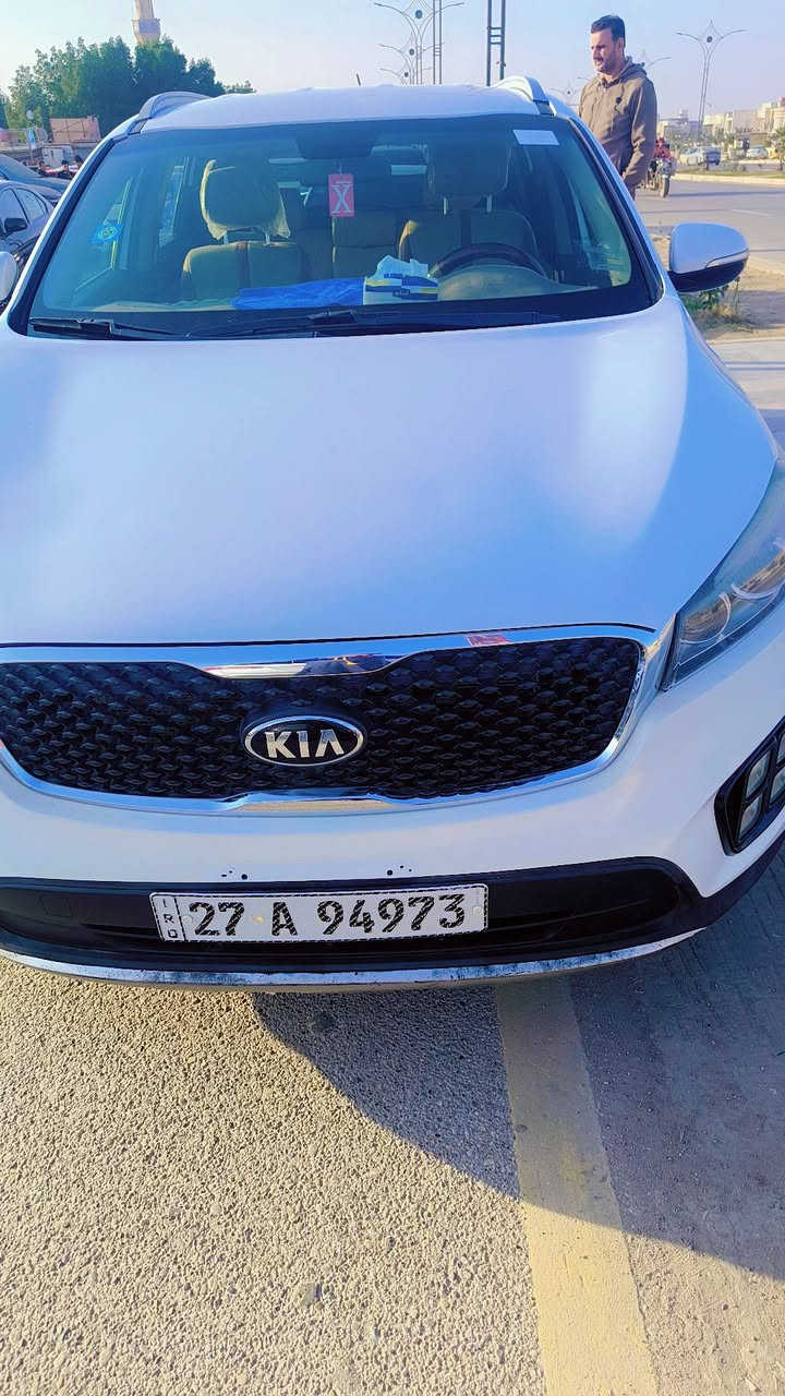 السلام عليكم 
لبيع سورنتو  ذي قار 17 6سلندرامريكي ضربته دعاميه اماميه فقط والباقي مكفول من الصبغ والتبديل ماشيه 84 السياره جاهزه من كلشي حداديه تخم تاير المكينه مامفتوحه السعر 200 
رقم الهاتف ***********
