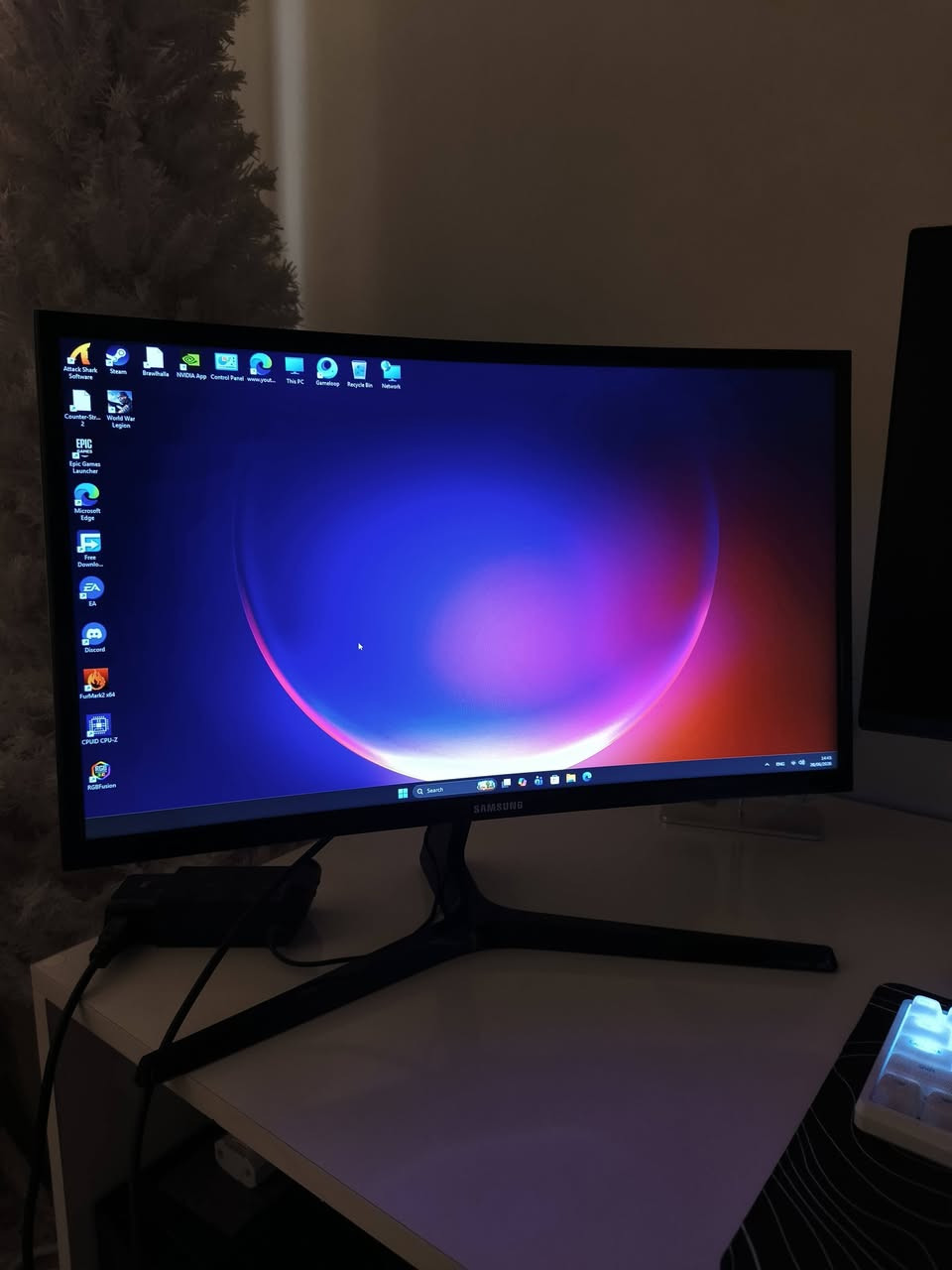 حاسبه للبيع شاشه و كيس ب مليون و 65 الف 
المواصفات : 
 كارت RTX 3060ti GALAX 
معالج i5 12400f 
بورد H610M K D4 
رامات PUSKILL DDR4 16GB 3200MHZ 
هارد M.2 SKhynix 512gb gen4 
Power 650W 
سعر الحاسبه ( فقط كيس ) 950 الف 

الشاشه samsung 
حجم 24inch 
FHD 1080p 
144hz 
VA panel مقوسه 
بيها ديد بكسل واحد ممبين اللا لمن انتبهت 

سعر الشاشه 115 الف 

متوفر توصيل حاسبه نظيفه كلشي موضح بالصور


**إذا كنت صاحب هذا الإعلان وتريد حذفه لأي سبب، رجاءا أرسل رسالة إلى الدعم الفني**