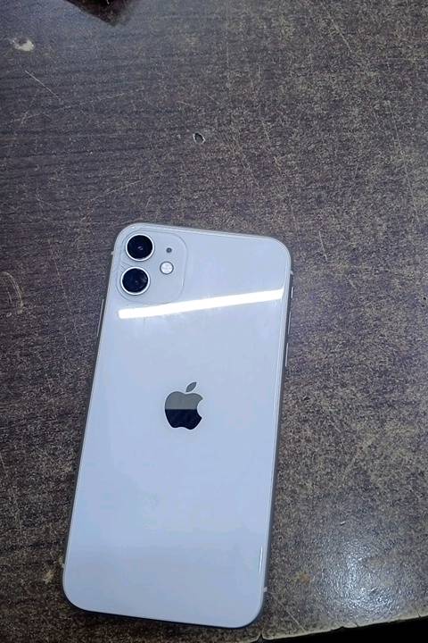ايفون 11 كامرتين ذاكرة 128 بطاريه 95
فقط بي فطر يم الكاميرة