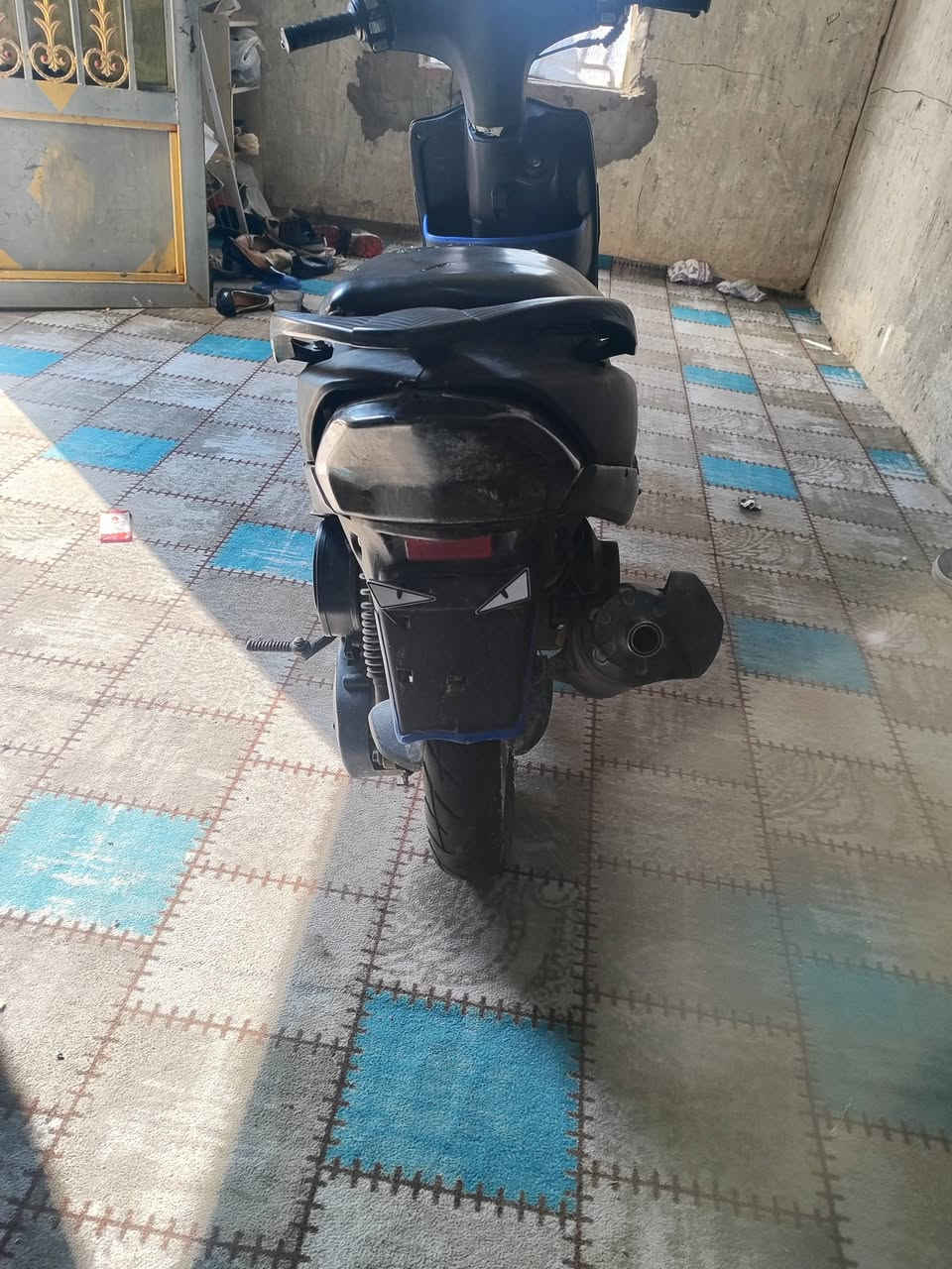 السلام عليكم شباب دراجه ماكس للبيع دراجه نضيفه وحلوه ومحرك ناعم مامفتوحه محرك بلادي 49  ألسعر 600. وبيه مجال قليل للشراي متواجد واتساب ***********
