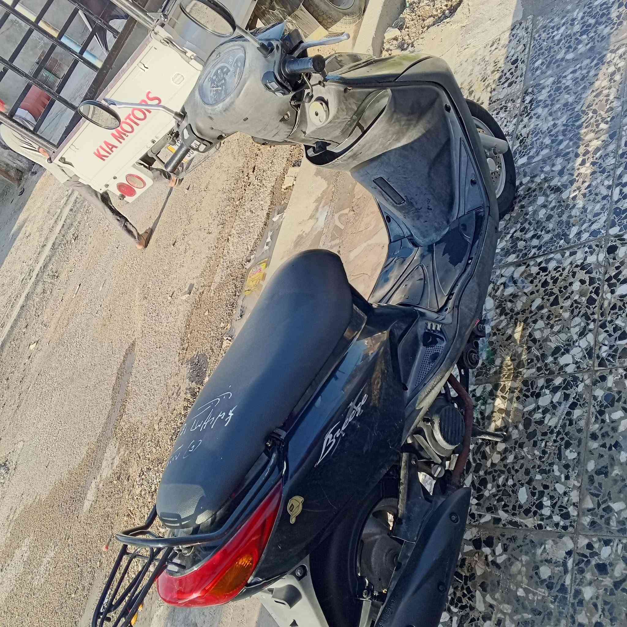 بريز لايت فوك سرعته 140 درجه نضيفه وكله شغاله اي نقص مابيها لسعر 650 بغداد المشتل***********
