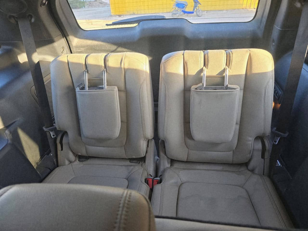 فورد اكسبلور 
موديل ٢٠١٨ 
رقم بغداد 
حادثها خفيف 
وبسعر مناسب جوه السوك 
رقم صاحب السياره وتحويل ثاني يوم 
***********
مكاني بغداد
