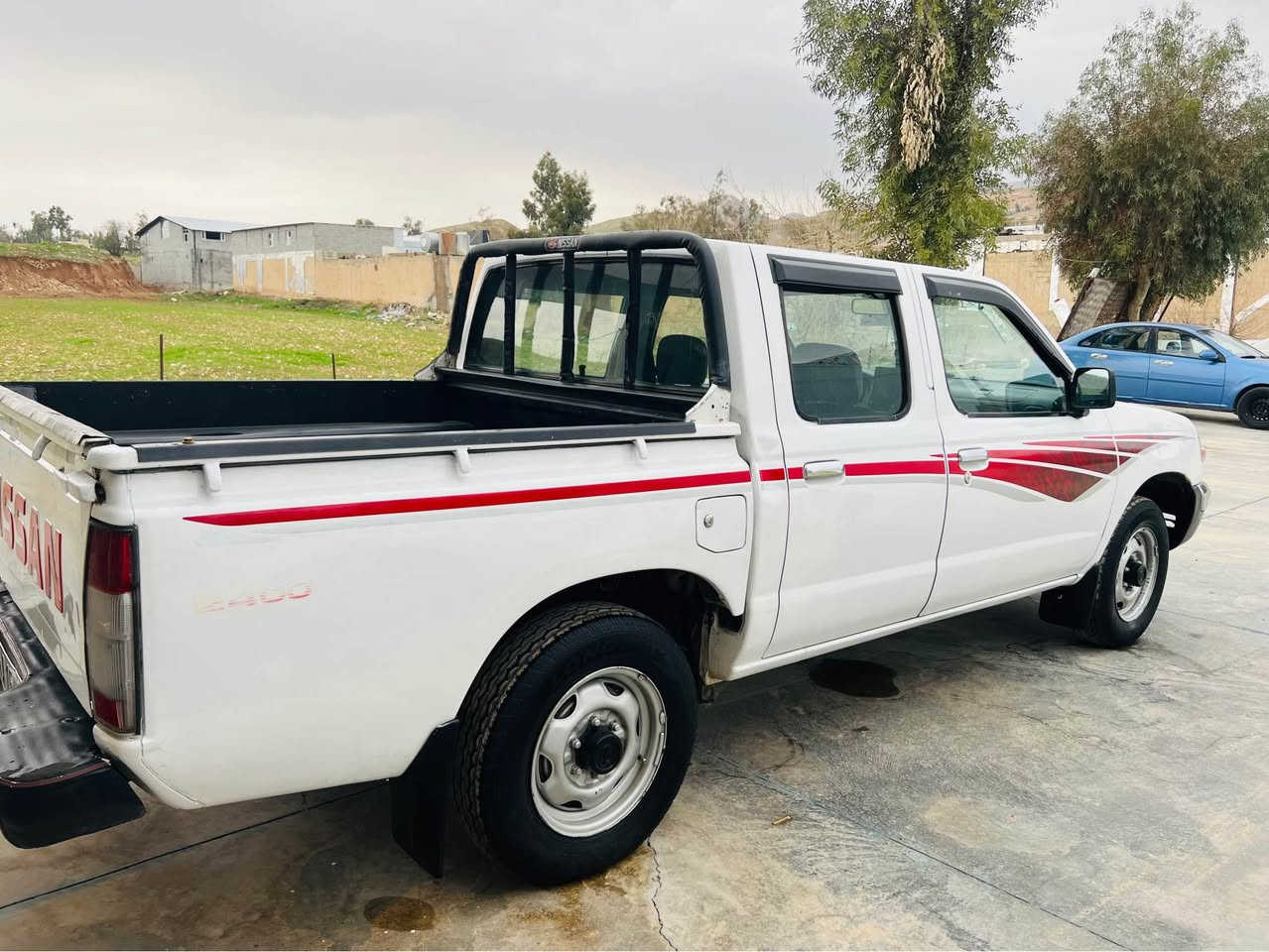 نیسان 2002تەبریدو پاوەر 
گێڕو مەکینە ئەکسل بەشەرت 
سەنەوی سالێکی ماوە چوار تایەی 
نوێیە پەڵە پەڵەی بۆیاغە هەموو شتی 
بەشەرتە شانسی هیچی پێوەنیە 
سعری 80کەمێک مەجال شوێن کۆیە 
*********** ڤایبەریش هەمان ڕەقەمە كويسينجاك, أربيل
