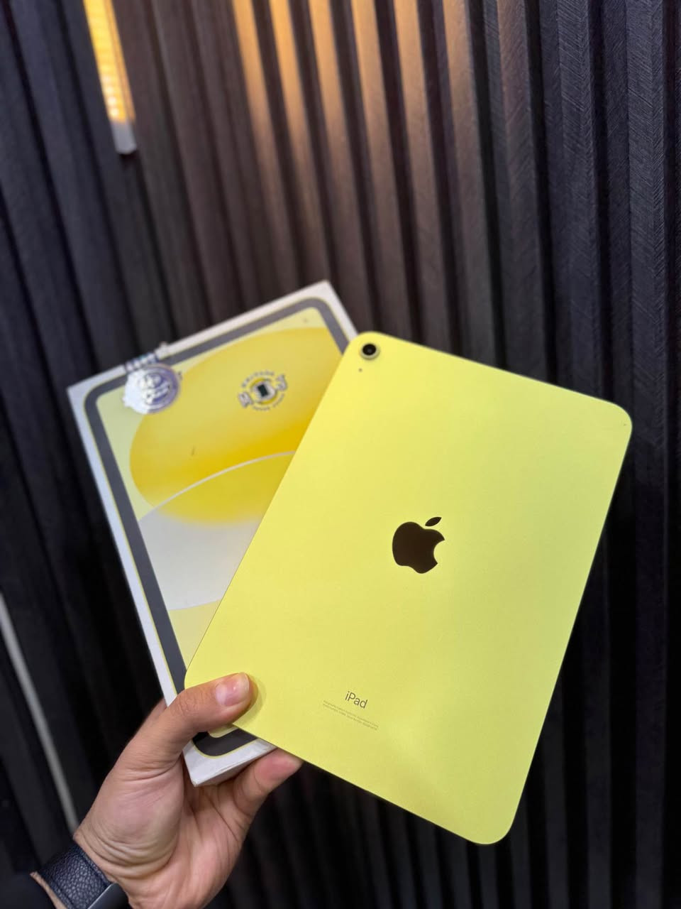 ايباد 10 
ذاكرة 256 
بطارية 🔋 92 
نظافة 100‎%‎ 
مكفول وضمان 4 ايام 
ملحقات كامله 
السعر 415 الف 
كربلاء طويريج 
مركز المجتبى كربلاء, العراق


**إذا كنت صاحب هذا الإعلان وتريد حذفه لأي سبب، رجاءا أرسل رسالة إلى الدعم الفني**