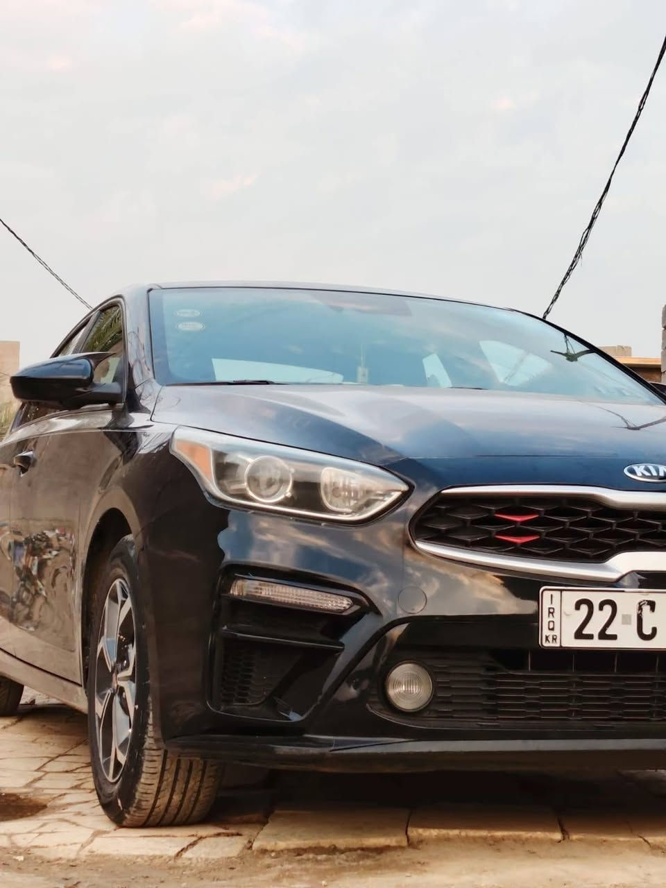 السلام عليكم فورتي للبيع موديل 2021 ماشيه 78 رقم أربيل بأسمي تحويل مباشر حادث جاملغ امامي يسره مبدل باب سايق مصبوغ بدون دواخل اريباك سليم كامره دواره تحكم سياقه ذاتيه السعر 125 وبيها مجال شراي يتصل *********** مكان بغداد الكرخ
