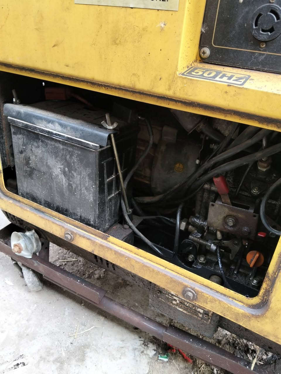 مولداد عدد2للبيع مكانهن بغداد قرب لبسمايه سعر لمولد لكاز 500ولمولد صغير 100ابيع على لفحص ***********/***********
