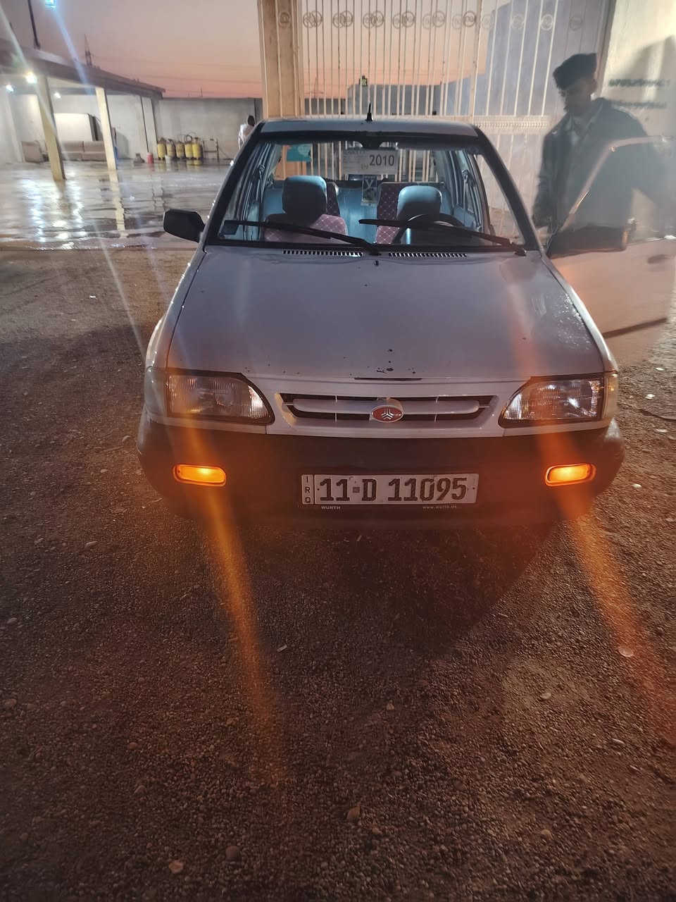 السلام عليكم شباب سايبا 2010 سياره جديده على وضع الشركه بها شاملغ مبدل بلاد اماميطالسياره رقم بغداد باسم الولد سياره جاهزه من كل شيء تخم تاير حداديه تدفئه تبريد سنويه لحد 2030 اي استفسار انتصار الرقم انا مكلف بالنشر رجاء رجاء  بالنشر سعر السياره 45 وبيها مجال سياره جديده بمعنى الكلمه ونظيفه وحلوه***********
