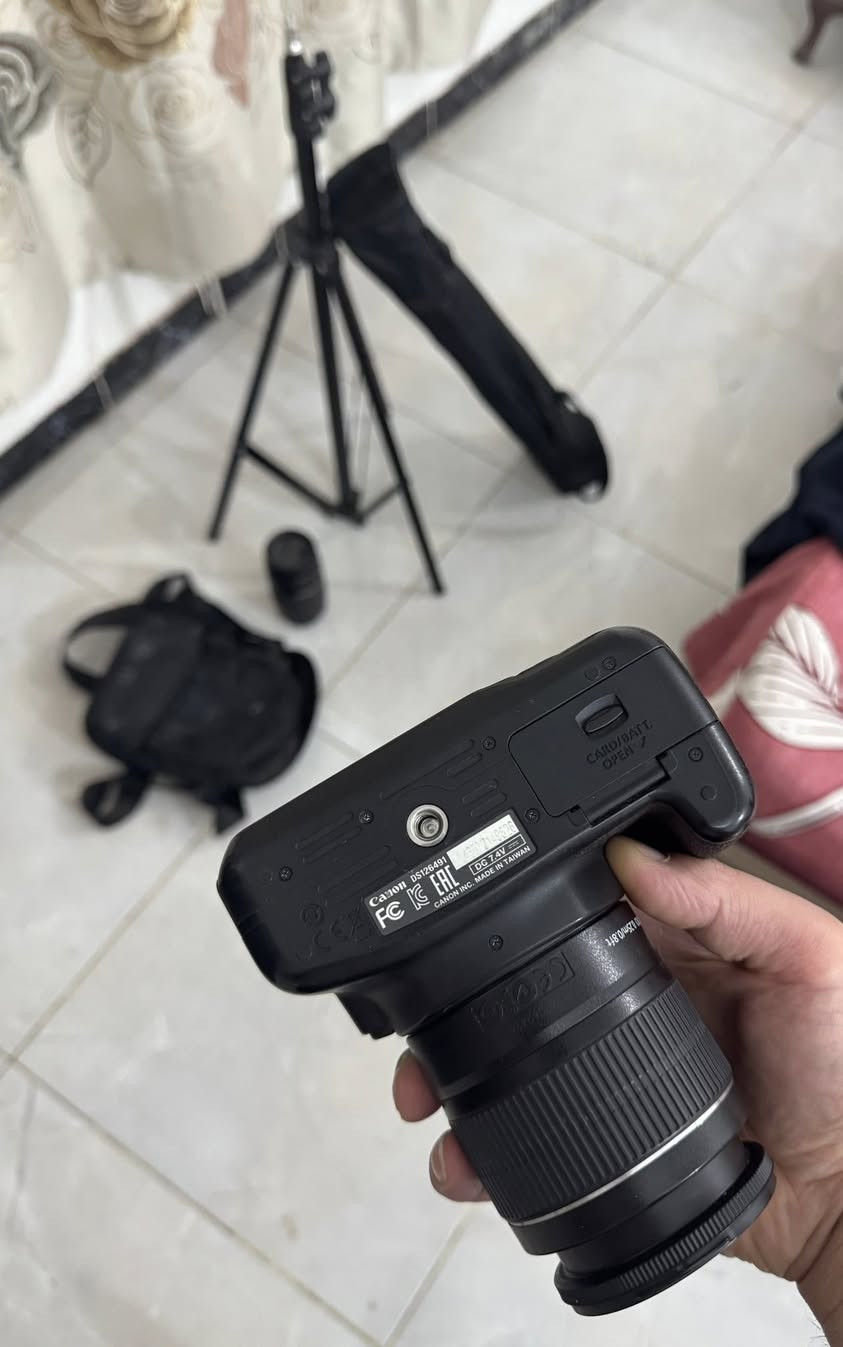 سلام عليكم
كامره كانون 1200D+زوم 75-300+ستاند
450 الف
للاستفسار ع الرقم
***********
