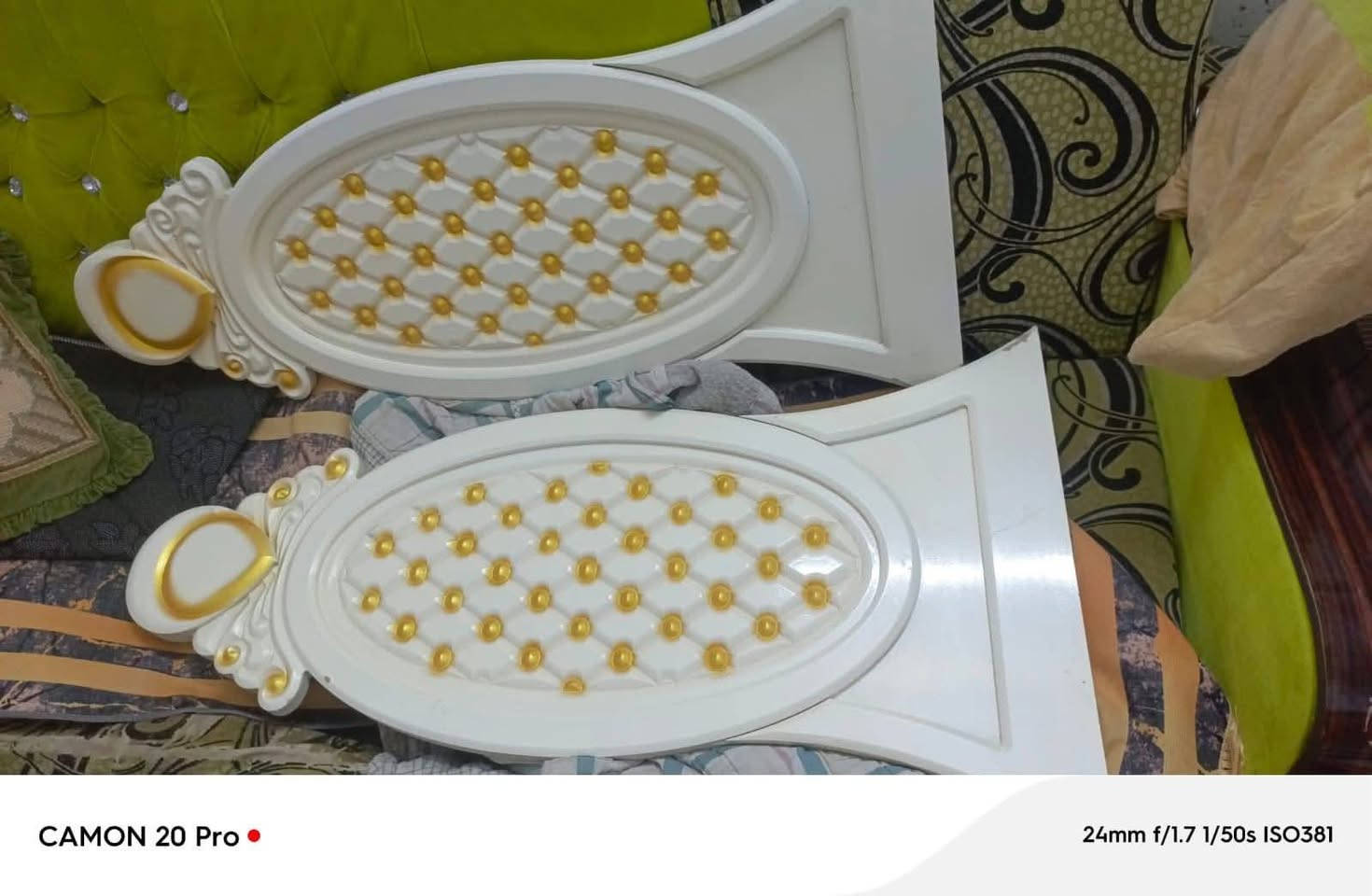 متوفر غرفه تصميم تركي إيطالي شغل عراقي دمعه ملكي كنتور 6 أبواب غرفه طابقين كامله وبعد بيها ما مصورات الغرفه بس بيها ملاحضات بسيطه ++خشب مفول صاج عراقي مو عادي داخل مالها جبير مستخدمه فتره  ومثل ما موضح الكم ملاحضات بسيطه غرفه 11  قطع  
کنتور

چرباية رأس عالي

چرباية رأس ناصي

كومديات عدد ٢ أيمن وأيسر

ميز المرايا

ميز البلازما (الجزامة)

سرير نفرین

أجناب السرير

شازلون

طابورية 

صبغ مضبوط 100/100 ما يشخط لون ثابت الغرفه حاليا فاتحها الشراي يجي يفحص وكبل يحمل الشراي يتفضل   الله يشهد ماخذتها مليونين و650.

ابيعها مليون وبيها مجال قليل لان مستعجلة عل بيع


**إذا كنت صاحب هذا الإعلان وتريد حذفه لأي سبب، رجاءا أرسل رسالة إلى الدعم الفني**