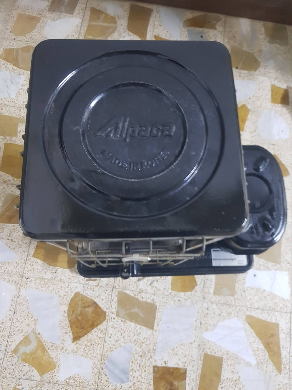 صوبه تركتر الاصلي شرط الشغل بيها زروف صغيره لحمتهم والتانكي النفط مصبوغ  مكانات من خارج شرط الشغل  سعر ٧٠ الف المكان الموصل حي الشيماء الجانب الأيسر ***********
