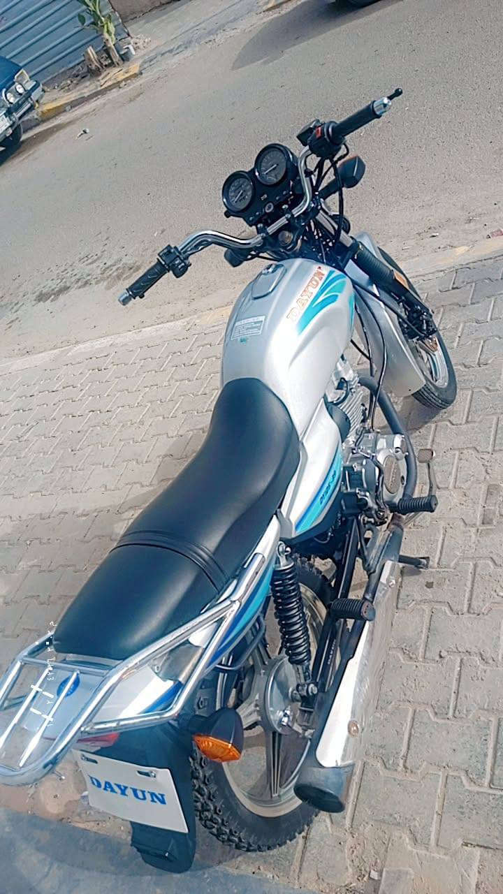 سلام عليكم
دراجه داي ون عظم موديل 2023 اوراق بااسمي الدراجه خير من الله مابيه اي نقص سعرها مليون ونص وبيه مجال حك الجيه
العنوان كربلاء حي العامل سوق الوسط غير متراحد عل فيس ***********
