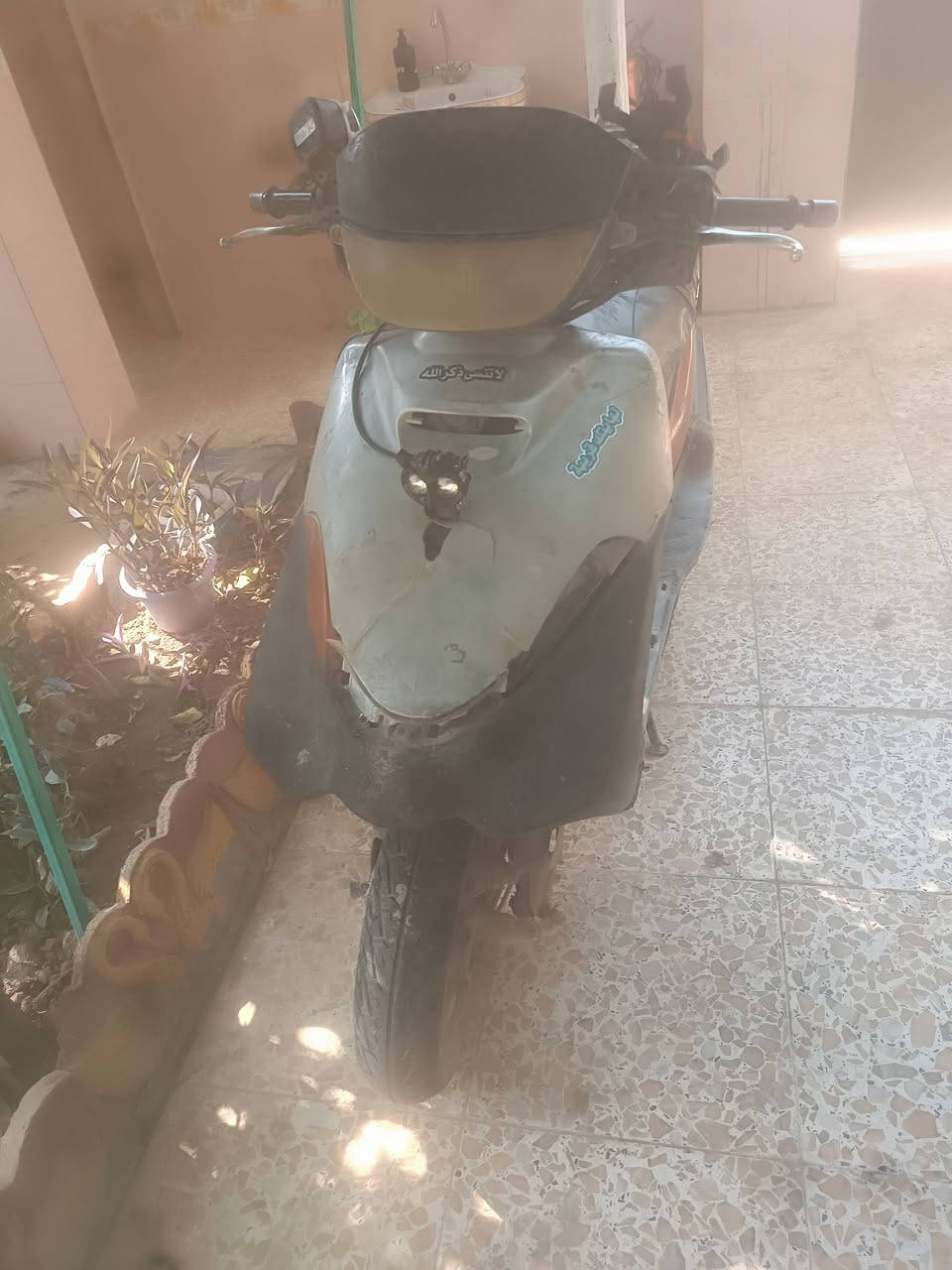 السلام عليكم دراجه دراجه فراشه  سعر 200 بيها مجال مكاني ديالى خان بني سعد حي الرسول هذا رقمي ***********
