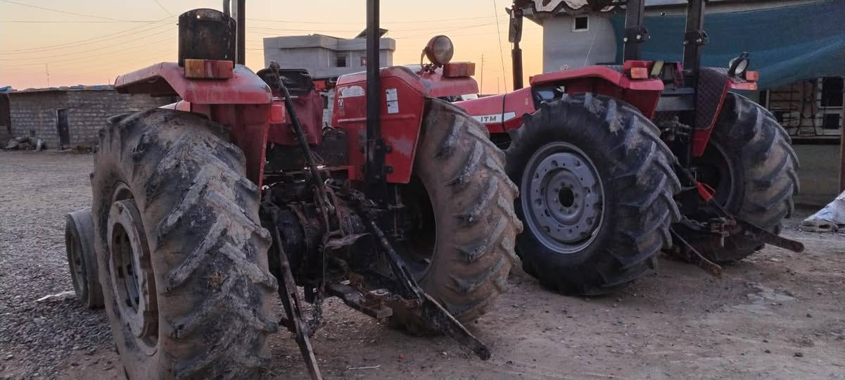 سلام عليكم تنكترتركي موديل ٢٠٠١ كتاب زراعي  صرف مابي السعر ١٢٥،$ وبي مجال بصيط ***********
