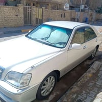 كراون ملكة • ٢٠٠١ • رقم انگليزي