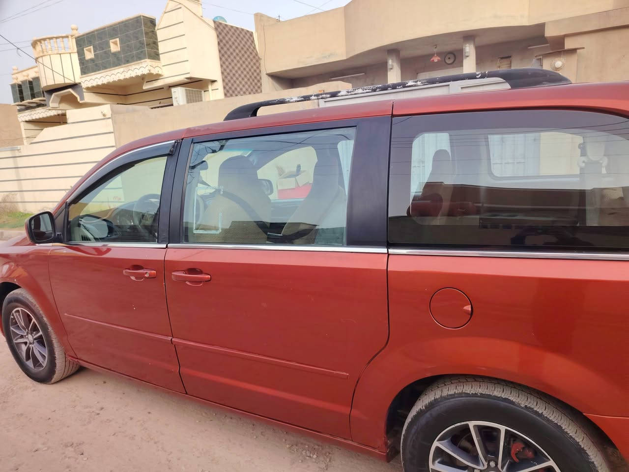 السلام عليكم ورحمة الله.
دوج كرفان موديل 2012 جاهزه ع أخر حبايه رقم بغداد دولي جديد هزه جديدة شرط التحويل 7 راكب ثلاث قطع تبريد كير محرك تدفئة تبريد صدر كله شرط بيها مكانات صبغ أبيع احزام قماره وتكم قطره صبغ مابيهن فقط قبق الصندوك بي معجون حك شبر للامانه السعر 125 وبيها مجال
مراوس حسب القناعة استفسار وتفاصيل أكثر خاص.


**إذا كنت صاحب هذا الإعلان وتريد حذفه لأي سبب، رجاءا أرسل رسالة إلى الدعم الفني**