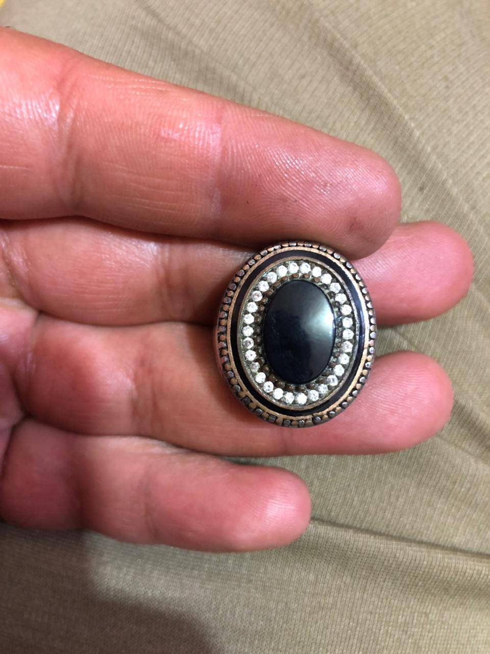 سلام عليكم
محبس فضه الوزن كبالك 
سعره نهائي 35الف 
مكاني بغداد مدينه الصدر 
اعتذر لا يتوفر توصيل


**إذا كنت صاحب هذا الإعلان وتريد حذفه لأي سبب، رجاءا أرسل رسالة إلى الدعم الفني**