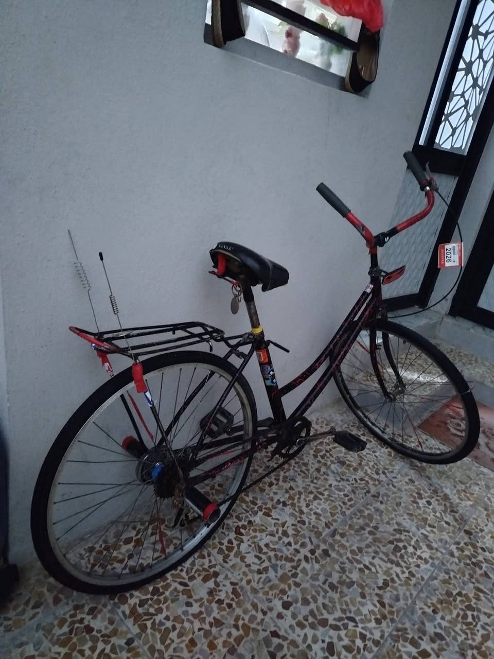 للبيع السعر 40وبي مجال ***********
