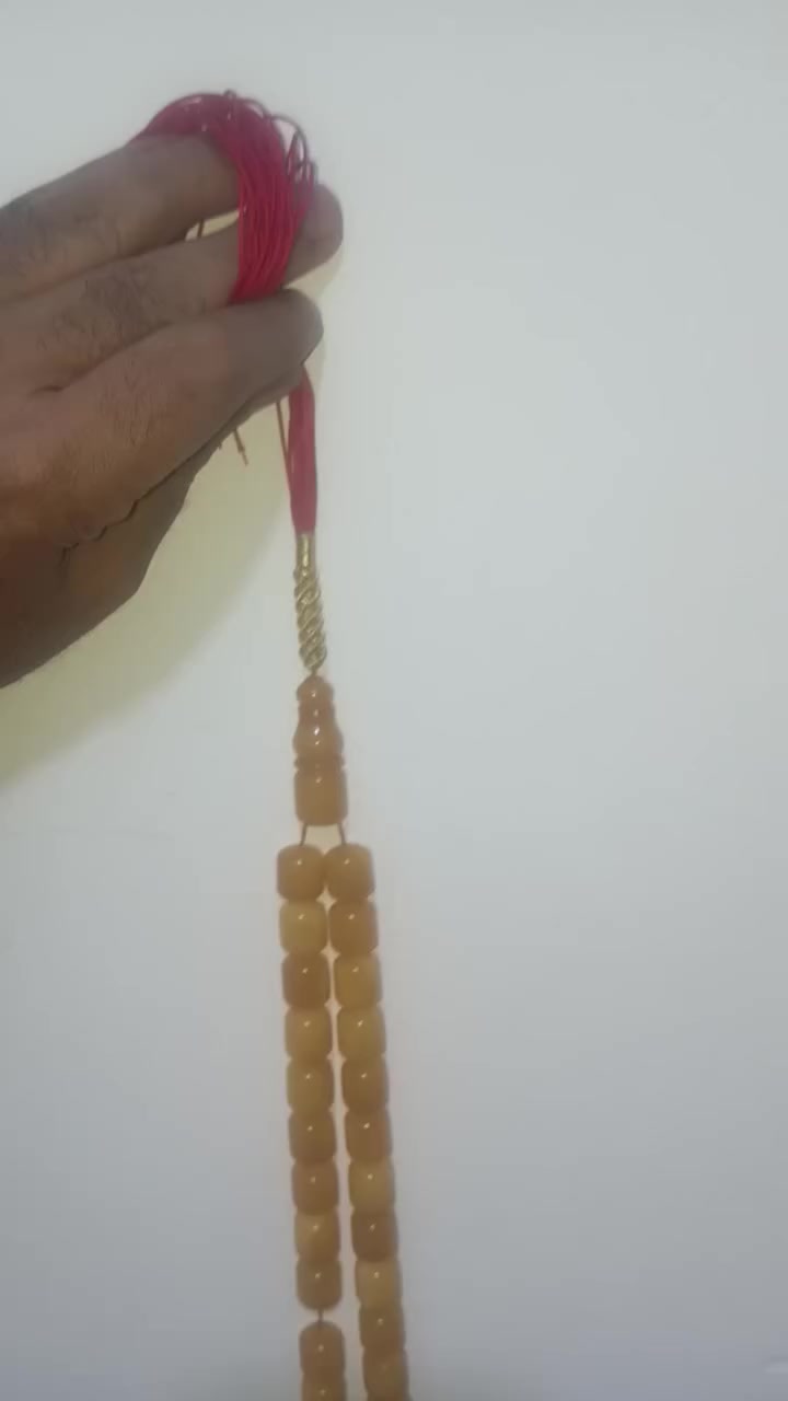 سبحة كهرب حر طبيعي 49 خرزه الوزن 80 غرام للبيع مكاني بغداد ***********
