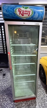 براد للبيع نضيف السعر 300 الف مكاني بغداد حي العامل ‭0771 805 7252‬ 07...