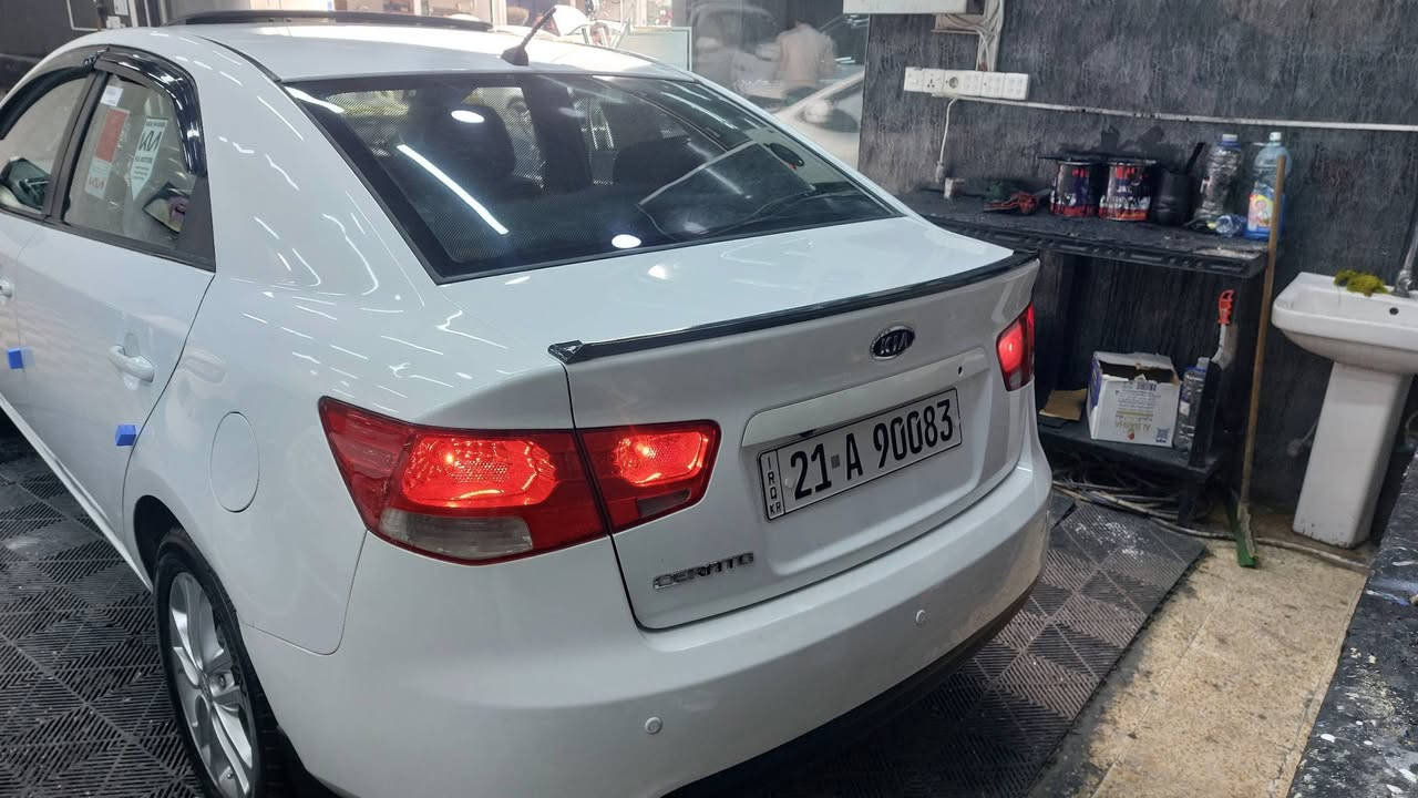 كيا سيراتو ٢٠١١ بدون صبغ 
محرك مامفتوح كير شرط 
ماشيه ١٩٠ km 
فول مواصفات عدا البصمة 
أرقام سنويه هزه كله جديد 
طخم تاير صدر تبريد تدفئه كله جديد 
مكان السياره ناحية القياره 
للإستفسار اكثر الاتصال *********** ***********
