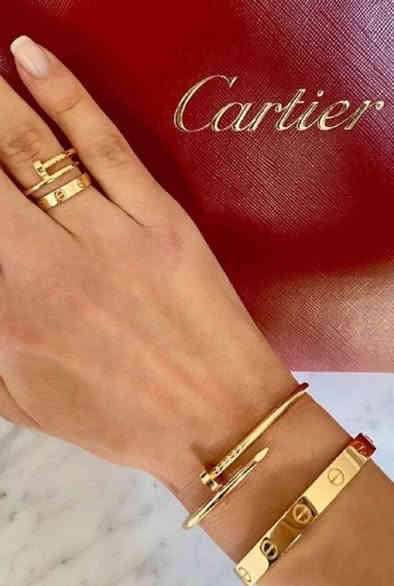 سوارات ماركه ستنلس ستيل طلاء ثابت
متوفر جميع القطع
للاستفسار خاص
🎁بكجات هدايا تنفيذ حسب الطلب
📿اكسسوارات نسائي رجال هدايا
✅️فضه صياغت اسماء وحروف حسب الطلب
✅️حفر ليزر حسب الطلب
✅️اراكيل الكتروني اراكيل عادي
✅️تجهيز هدايا حسب الطلب
✅️تتوفر خدمت توصيل جميع المحافضات 
حي العامل هاتف ***********
