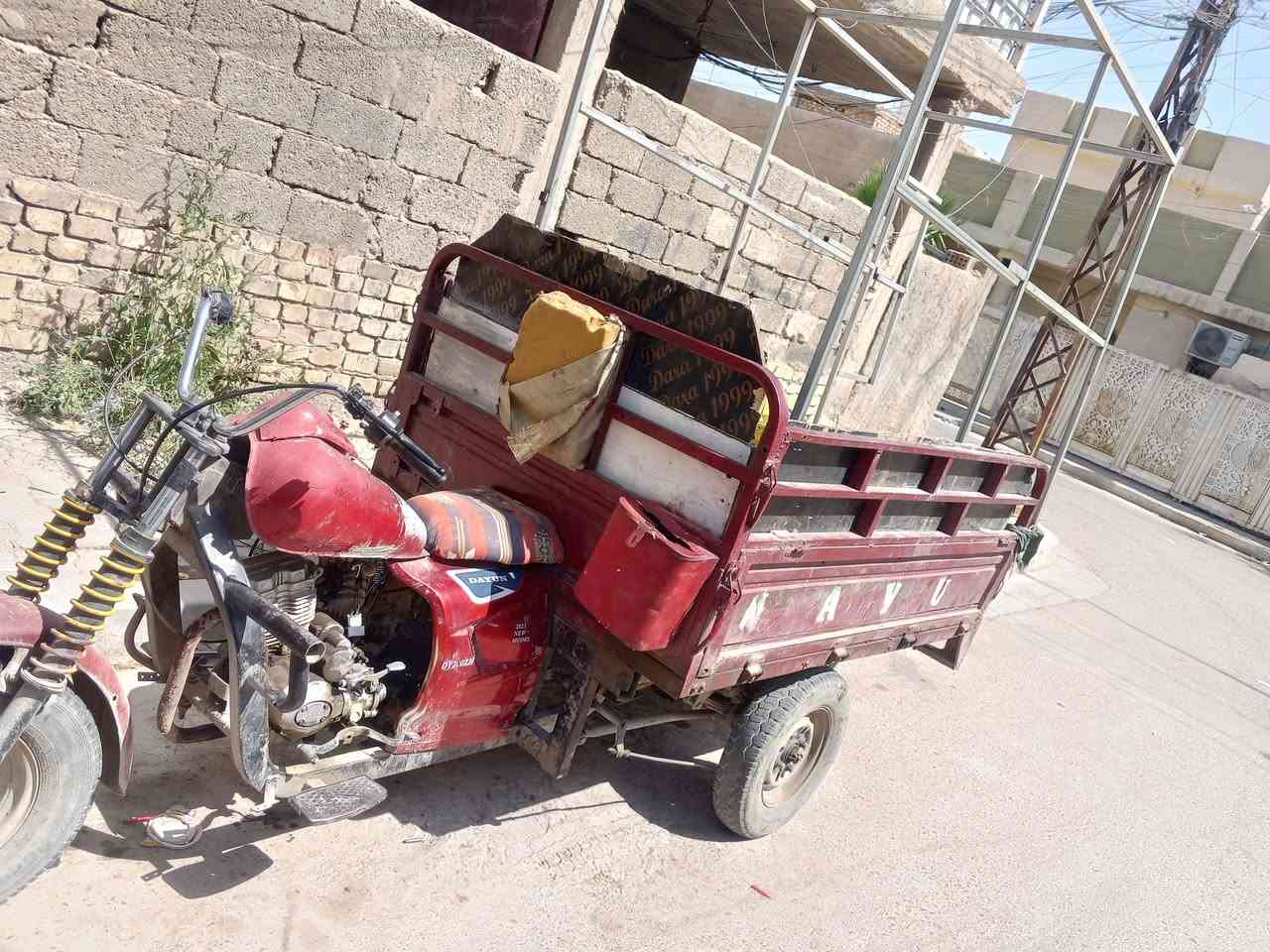 السلام عليكم ستوته دايوان شغاله بيهه نقوصات تحتاج كير بوكس وضفيره تمشي نمره وحده اليعلك كوم حديد عنوان جسر ديالى القديم سعر 375لتواصل ***********
